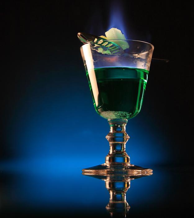 El Hada Verde: historia de la bebida más poderosa del mundo-0